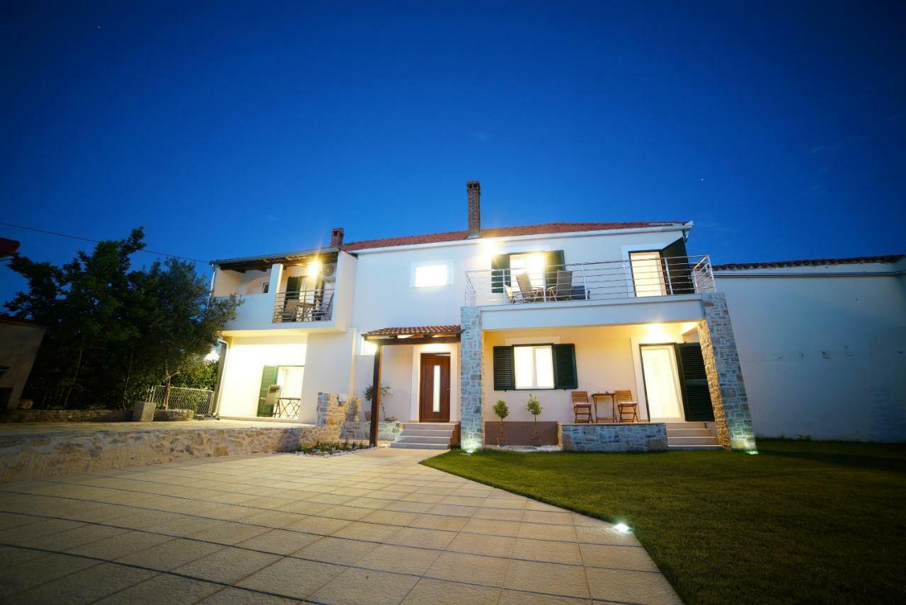 Villa Korona Apartments Zadar Exterior foto